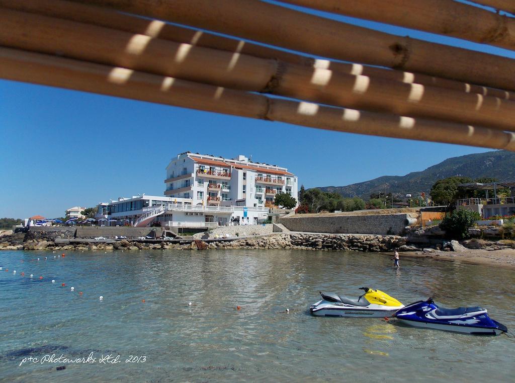 Manolya Hotel Kyrenia  Exterior photo